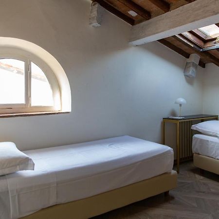 Large 2Br Apartment Near Piazza San Marco ฟลอเรนซ์ ภายนอก รูปภาพ
